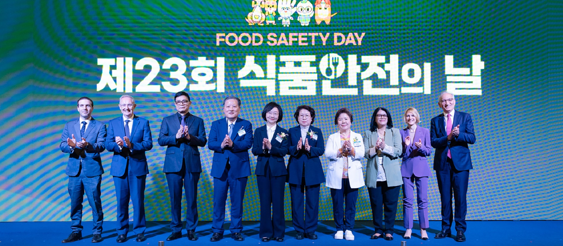 Korea-23rd-Food-Safety-Day-group-photo Republic of Korea’s Food Safety Day celebration