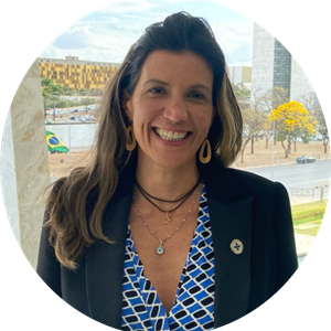 Alessandra Siqueira Alessandra Siqueira